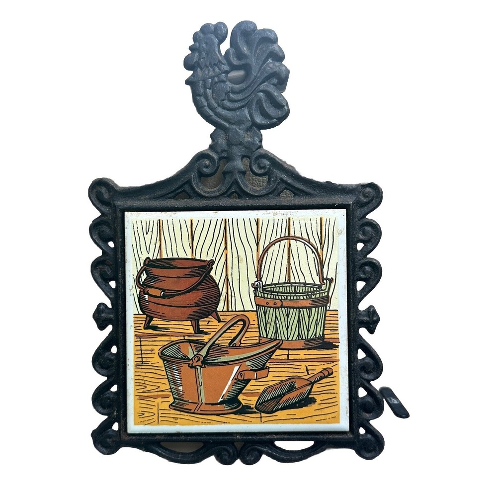 VTG Seven Star Footed‎ Cast Iron Trivet Ceramic Tile ROOSTER Kettle Basket 9"x5"